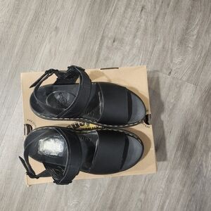 Black Women's Sandals